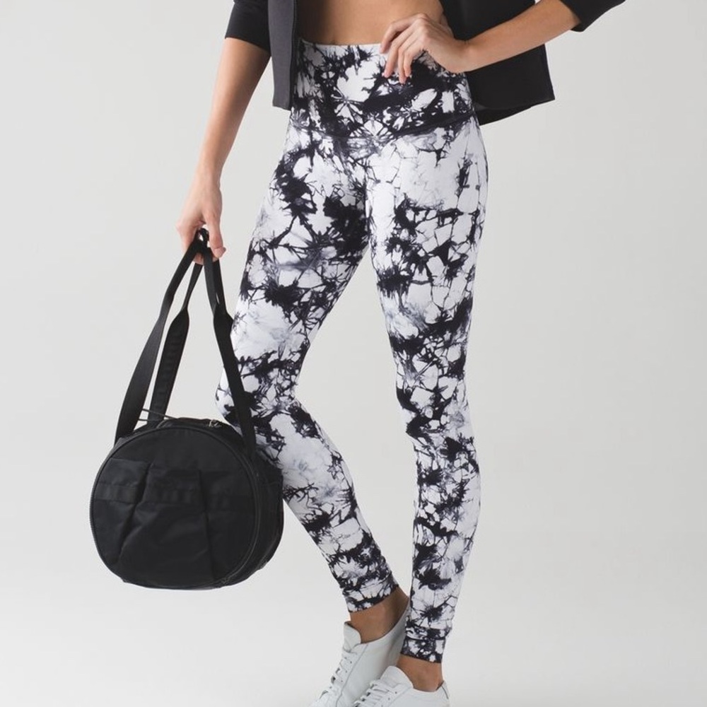 Lululemon Wunder Under Full Length Leggings Hi-Rise Black White Shibori Size 6